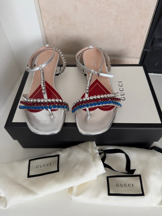 New Gucci Bertie Sandals with Red, Clear, and Blue Crystal Straps 37.5 - Picture 2 of 14